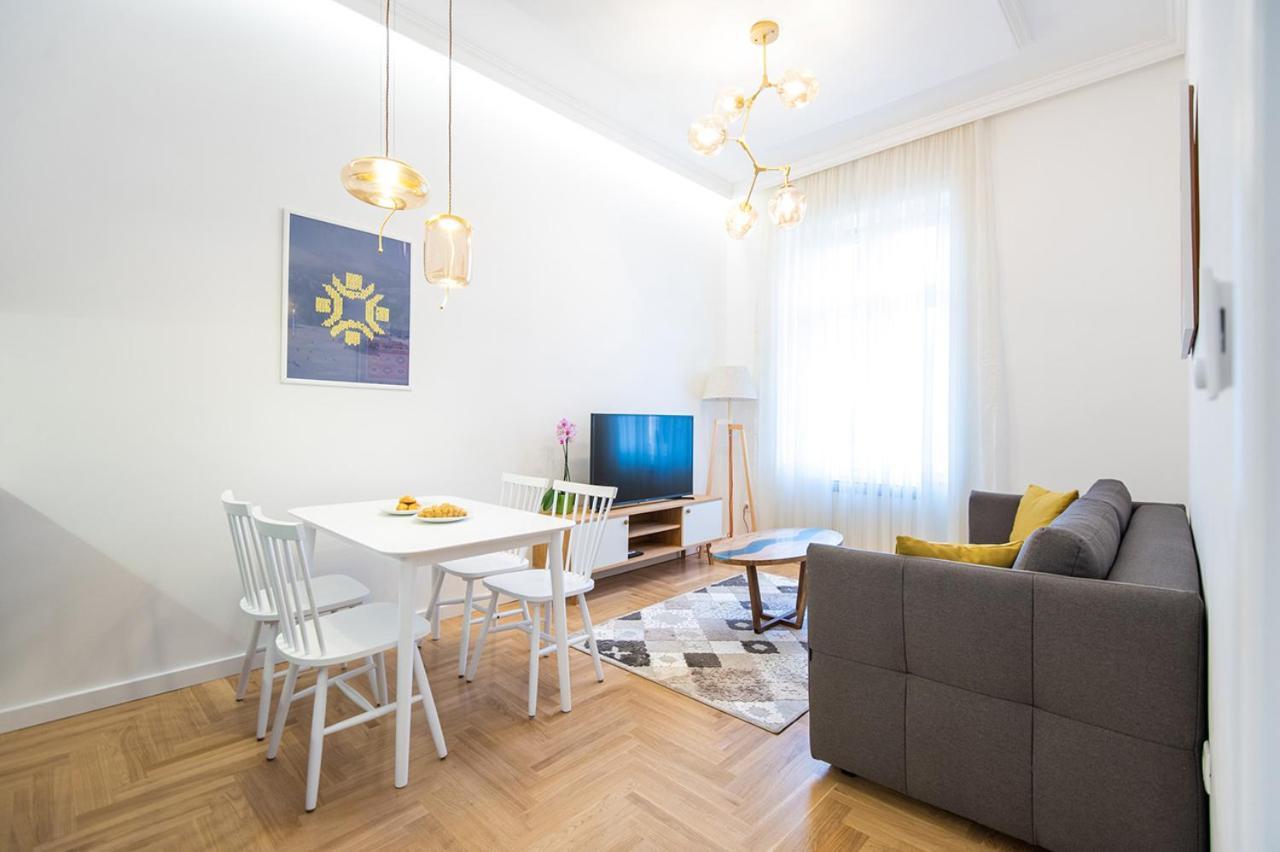 Luxury Suite In City Centre سراييفو المظهر الخارجي الصورة